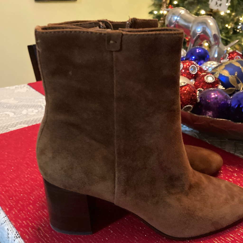 Frye Womens Bootie Good Condition Size 7 M Brown Suede